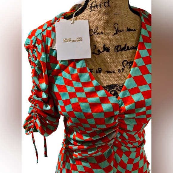 $218 DIANE VON FURSTENBERG Reversible Abriella Pool Tile/Bella Palms Top! NWT 🌷 - Picture 13 of 15